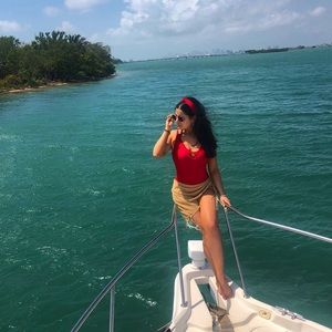 Meet your Posher, Samantha